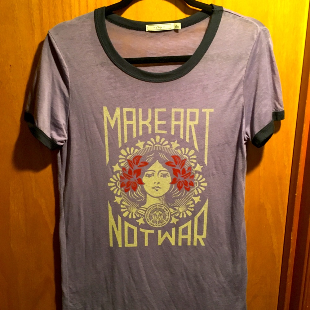 Vintage Obey Make Art Not War Tshirt